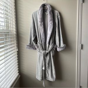 NWOT World Market Plush Unisex Robe